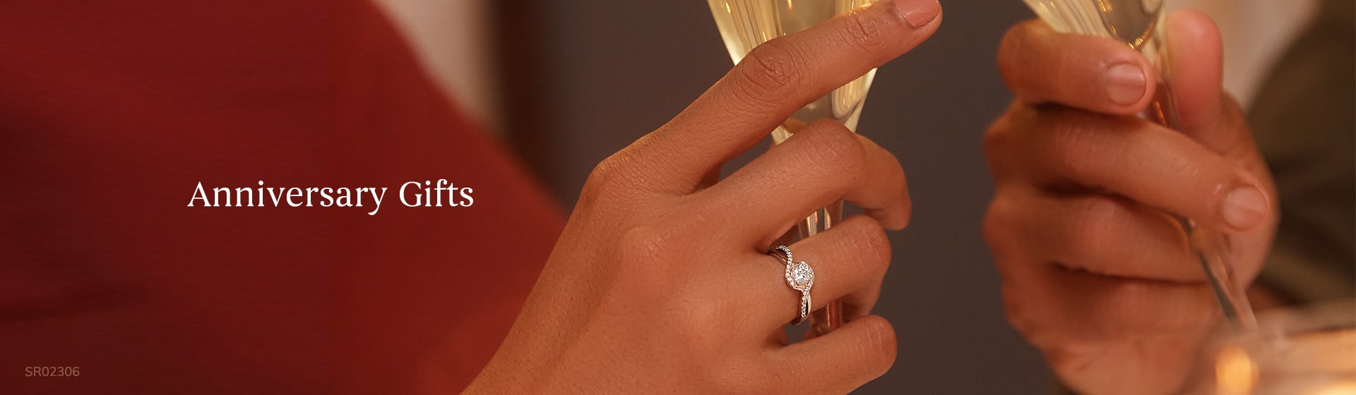 Romantic Valentines day gift ideas for your wife at best price. Surprise your wife with a cute gift from CaratLane. Trust of Tanishq | Free Insured Shipping